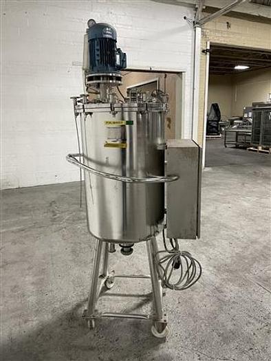Used 52 gallon S.s. Packo Mix Tank w/ Agitator