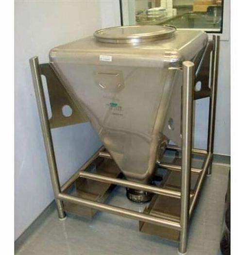 Used Tote Systems 10 c.f. Bin Blender w/ 3 Bins