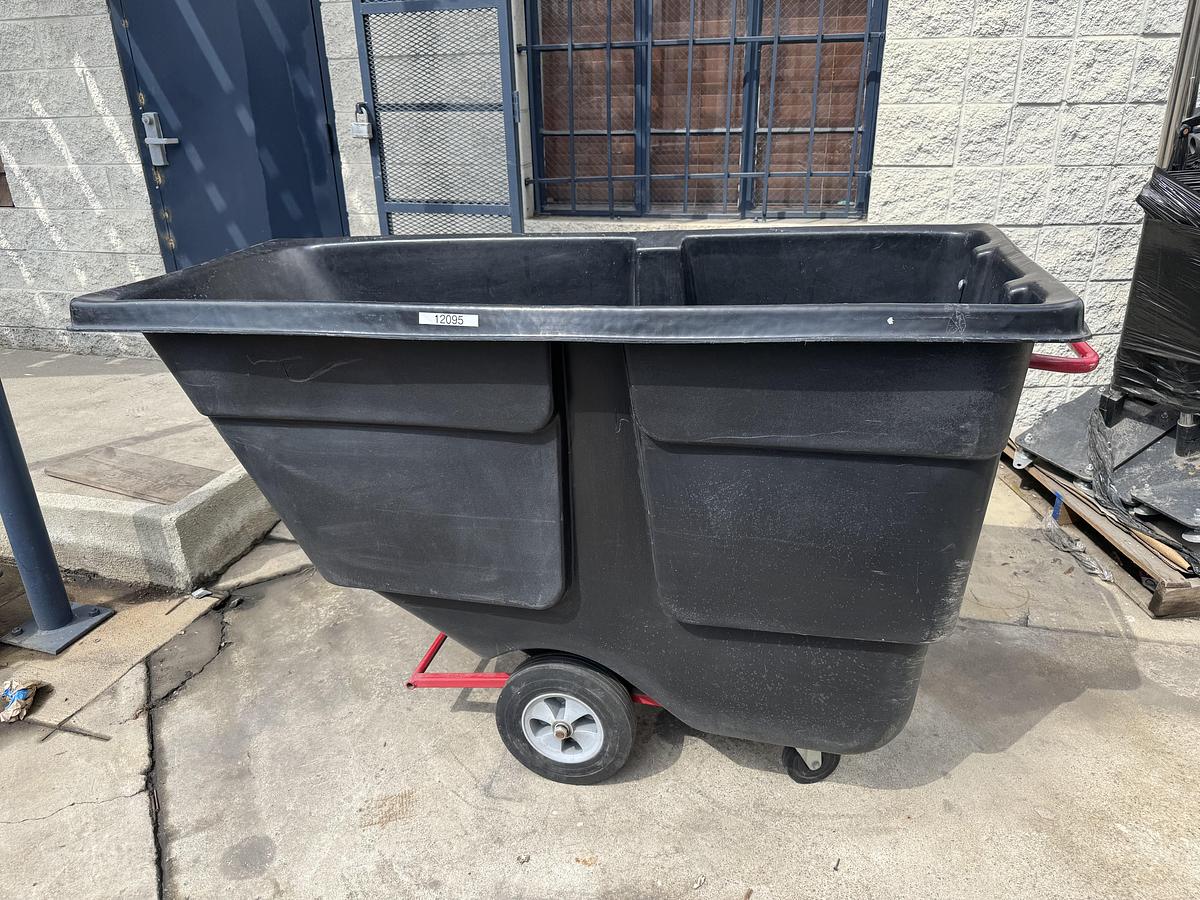 Used Rubbermaid Black Plastic Disposal Bin