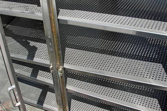 Used Laminar Flow s.s. Drying Oven