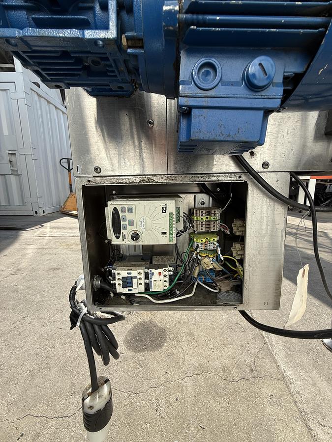 Used Capper with Cap Elevator