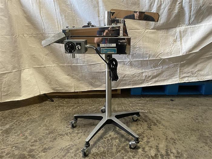 Used Key Int'l. TD-101 Pour-thru Deduster