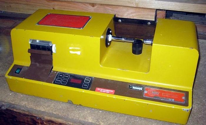 Used Key HT-300 Hardness Tester