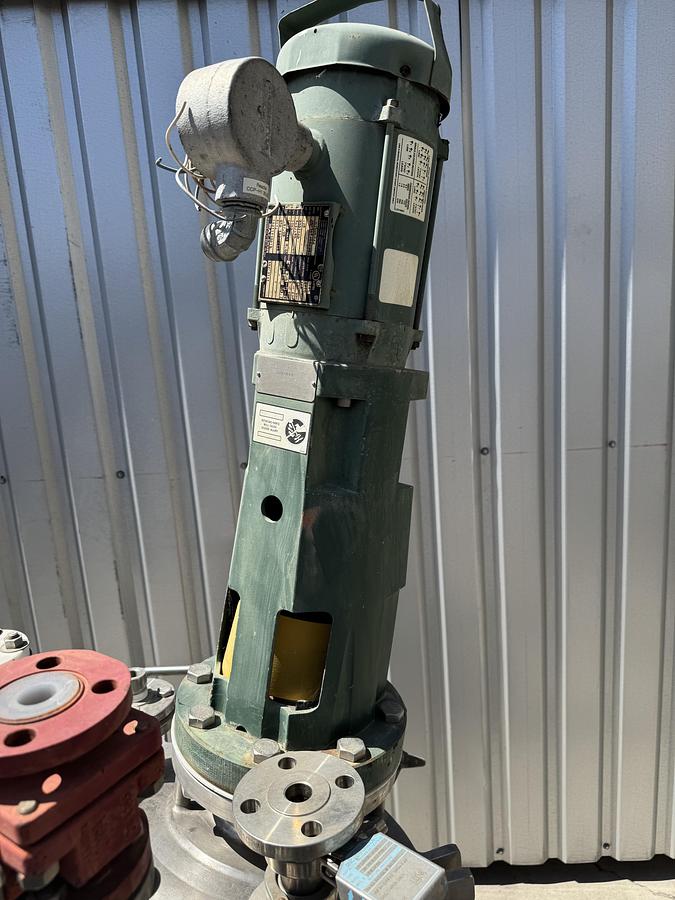 Used 30 gallon Lee Reactor w/ Lightnin Mixer