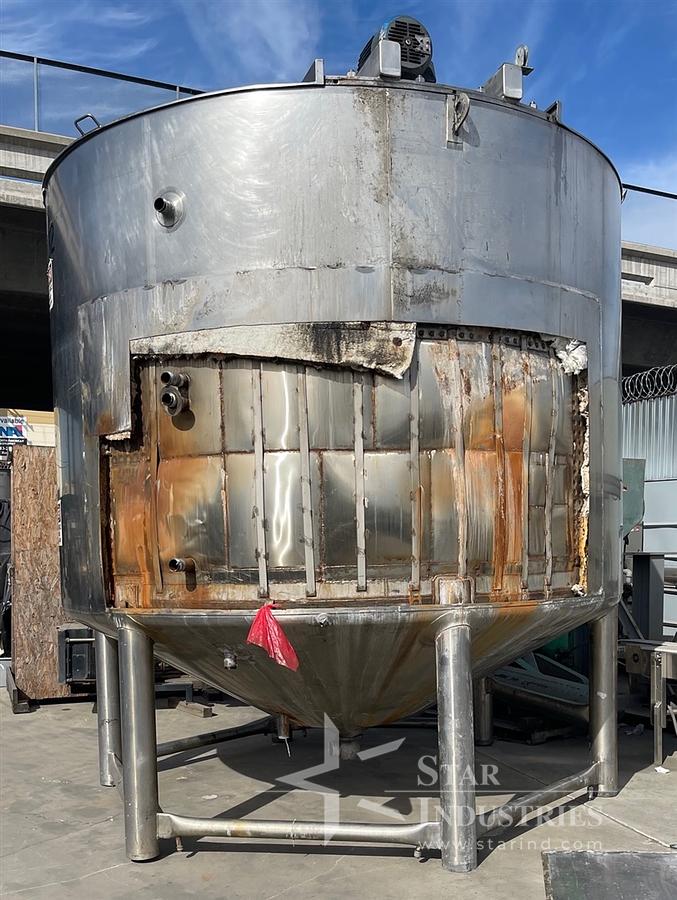 Used 5,000 Gallon S.S. Tank w/ Agitator and Side Sweep Scraper