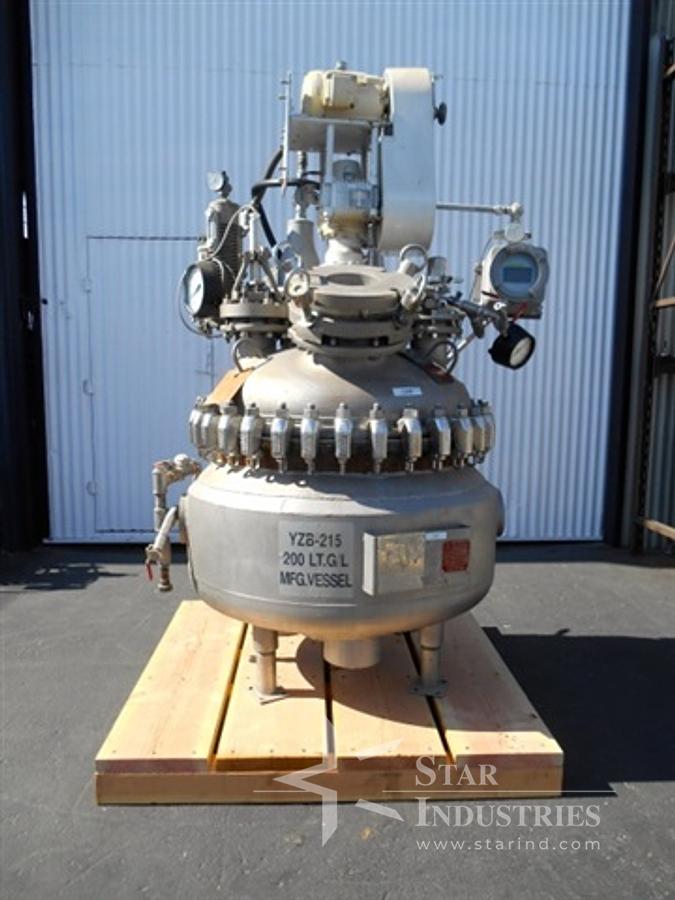 Used 200 liter Pfaudler Glass-lined Reactor w/ agitator