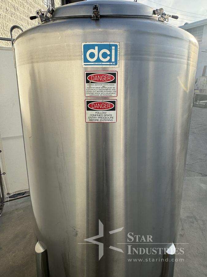 Used 1,000 gallon DCI s.s. Tank