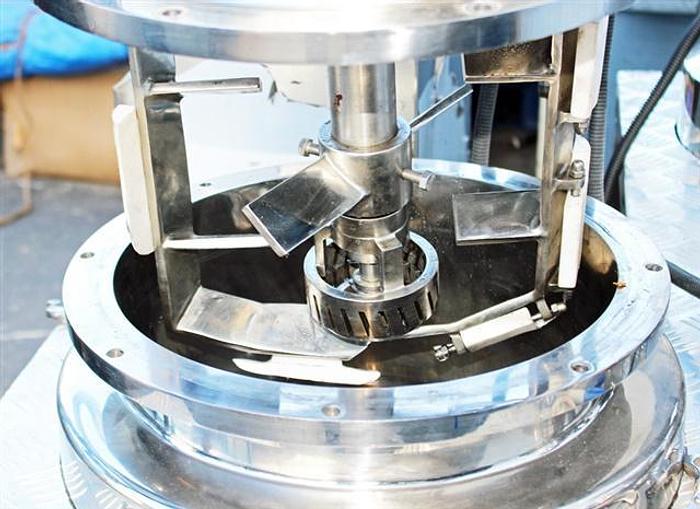Used 30 Liter Triple-motion vacuum mixer skid