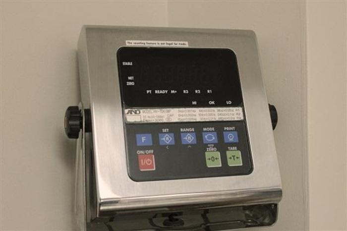 Used A & D Tabletop Platform Scale Model # HV-15V-WP