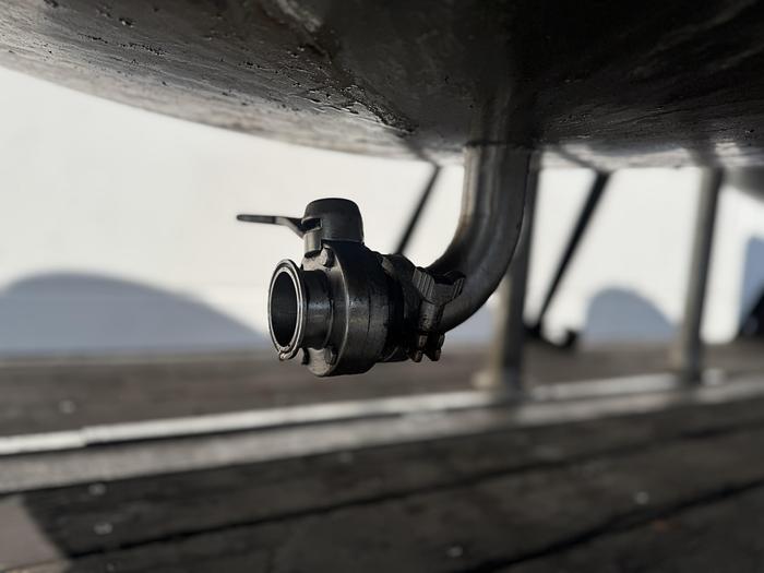 Used 1,300 Gallon, 316 Stainless Steel, Dish Bottom, JV Northwest