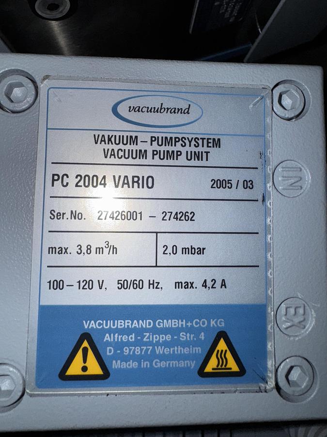 Used VacuuBrand CVC2000 II