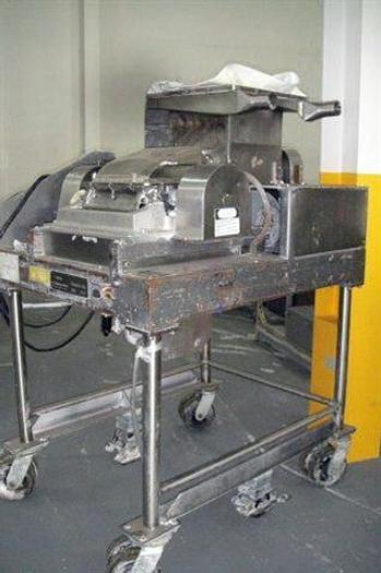Used Fitzpatrick DASO12 Screw-feed Fitzmill