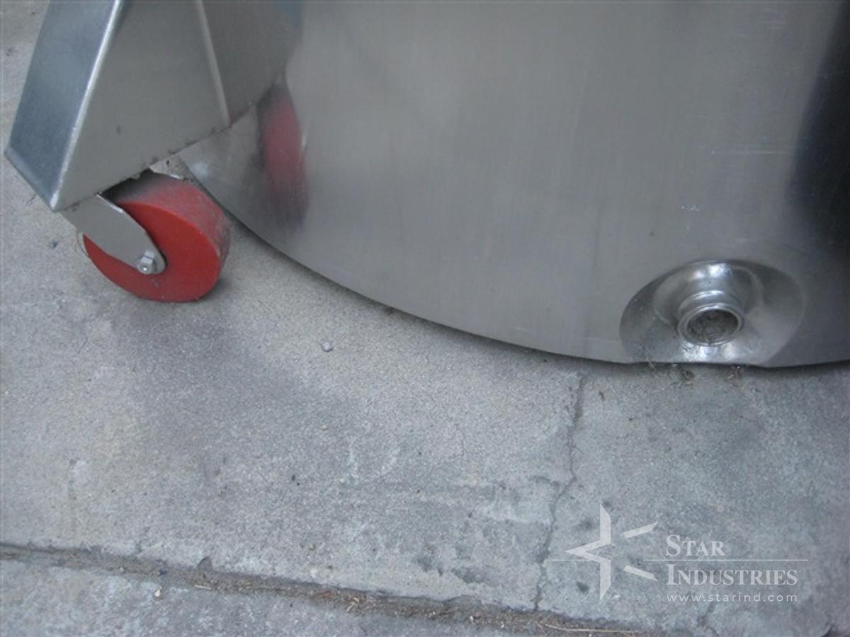 Used 750 Liter DCI Kettler with Side Sweep