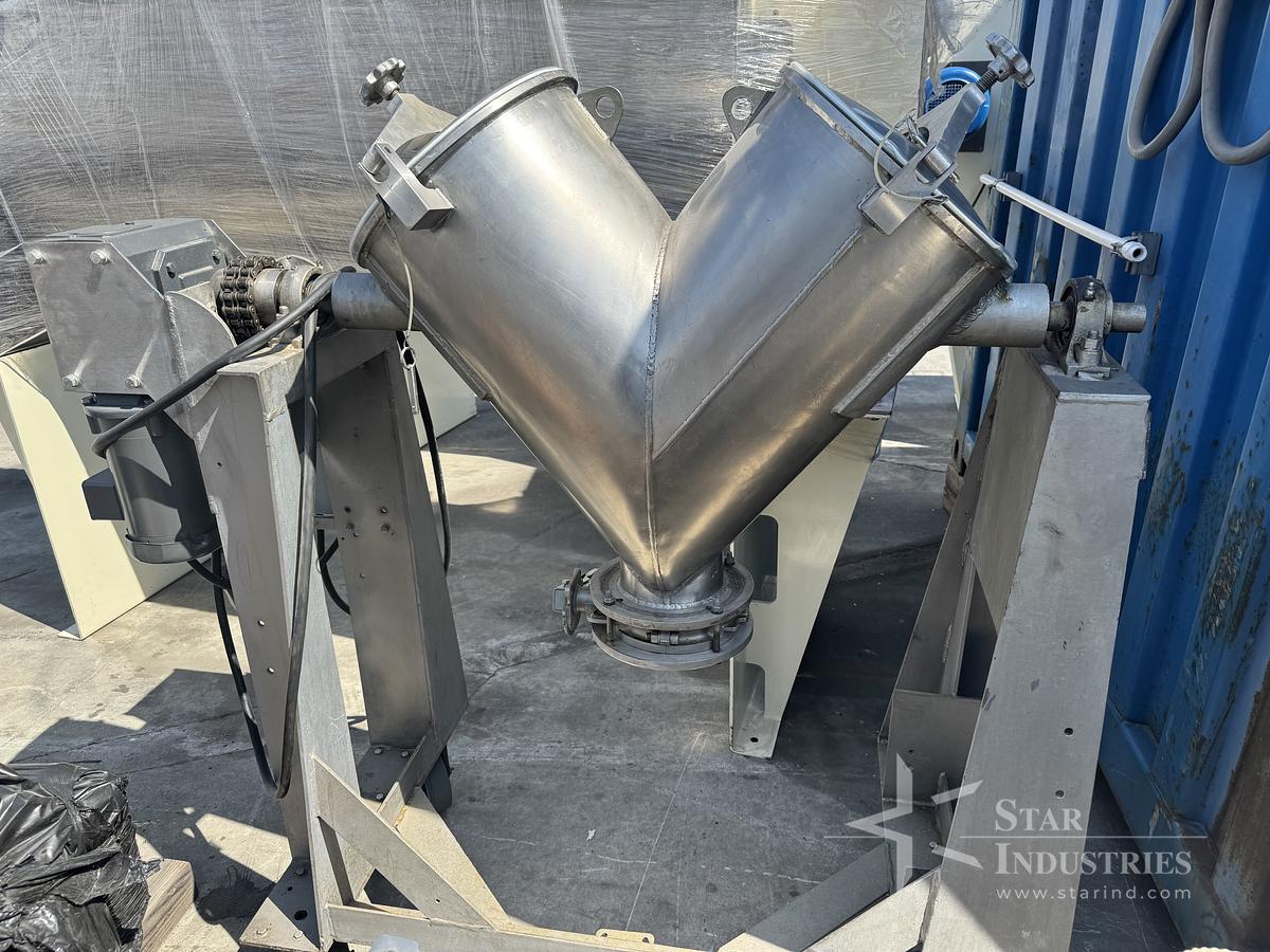 Used 2 c.f. S.S. Patterson-Kelley V-blender/Twin Shell Mixer