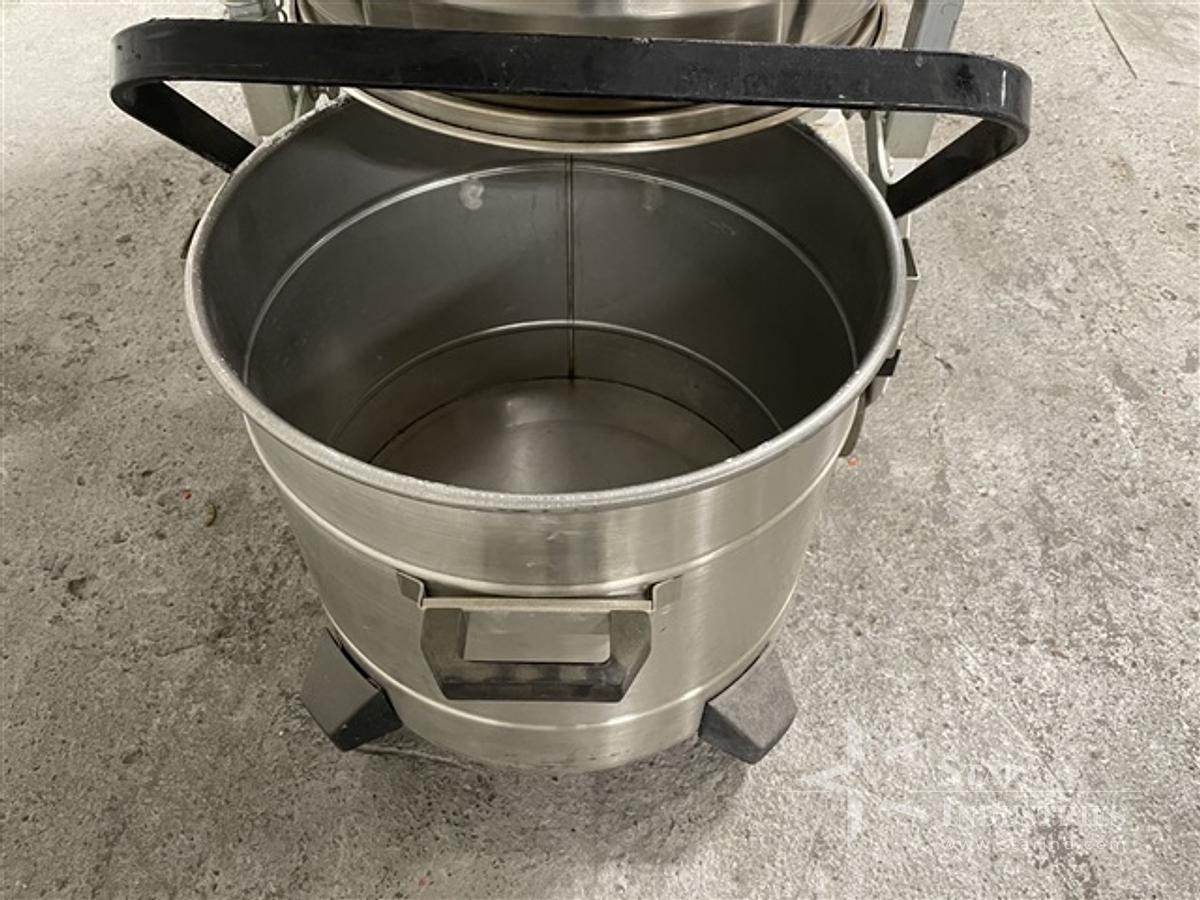 Used CFM Portable Industrial Vacuum, Model 3557/60 7.5