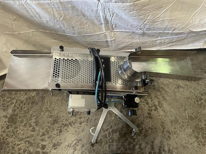 Used George Nutting Co. Tablet Deduster Pour thru