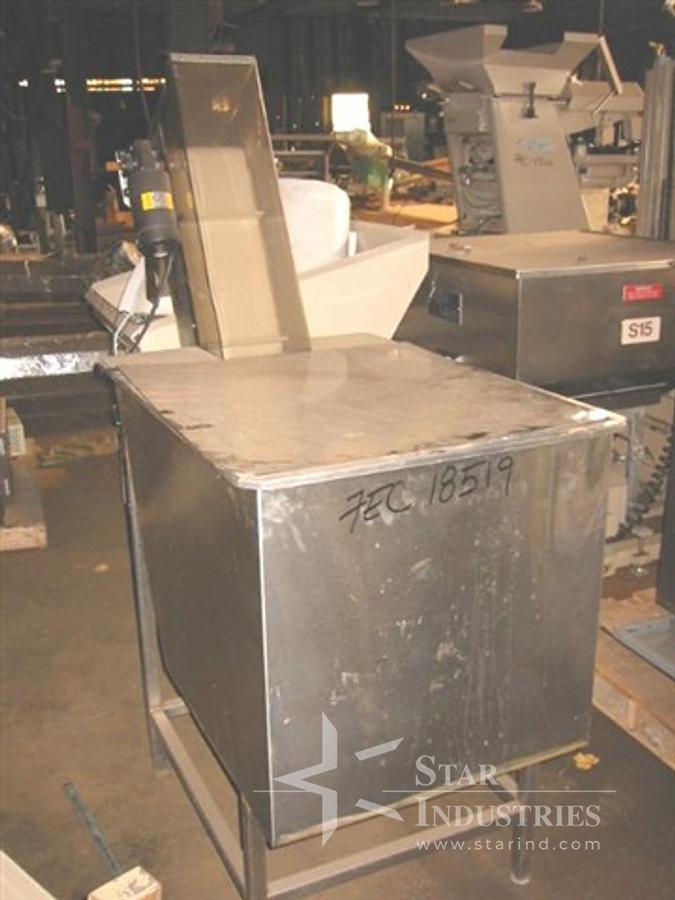 Used CAP ELEVATOR, 5' DISCHARGE