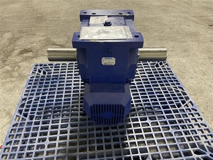 Used Rennold Gearbox, Size WM7, 20:1