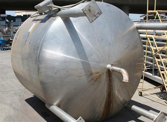 Used Walker 1500 Gallon S/S Tank