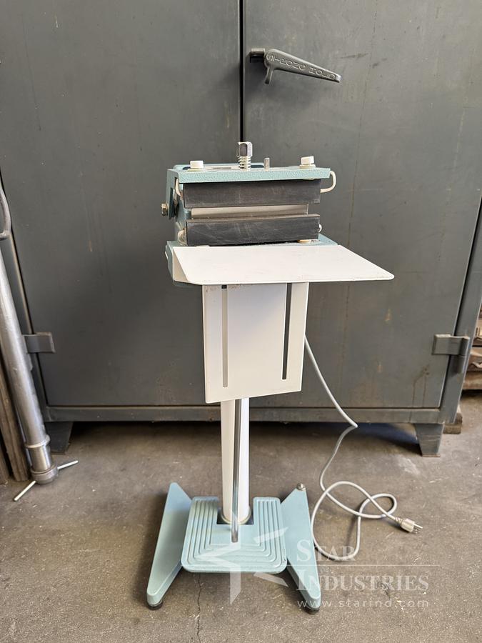 Used FRE-300 PEDAL PLASTIC SEALING MACHINE