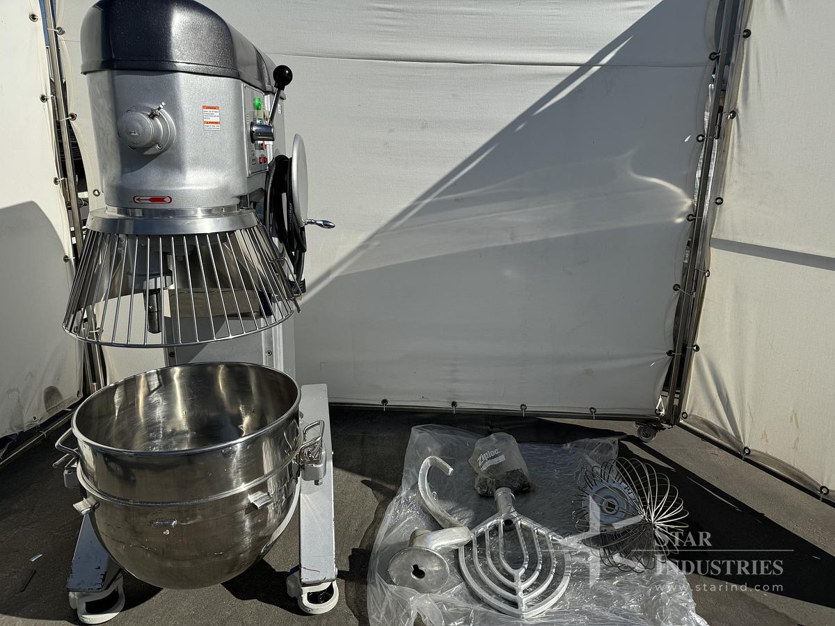 Used Anvil Mixer w/Guard 60 Quart