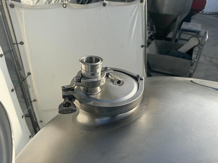 Used 1,000 gallon DCI s.s. Tank