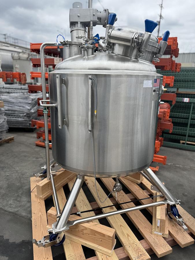 Used 450 liter Holloway S.S. Tank