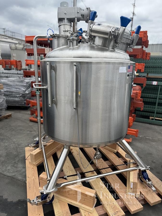 Used 450 liter Holloway S.S. Tank