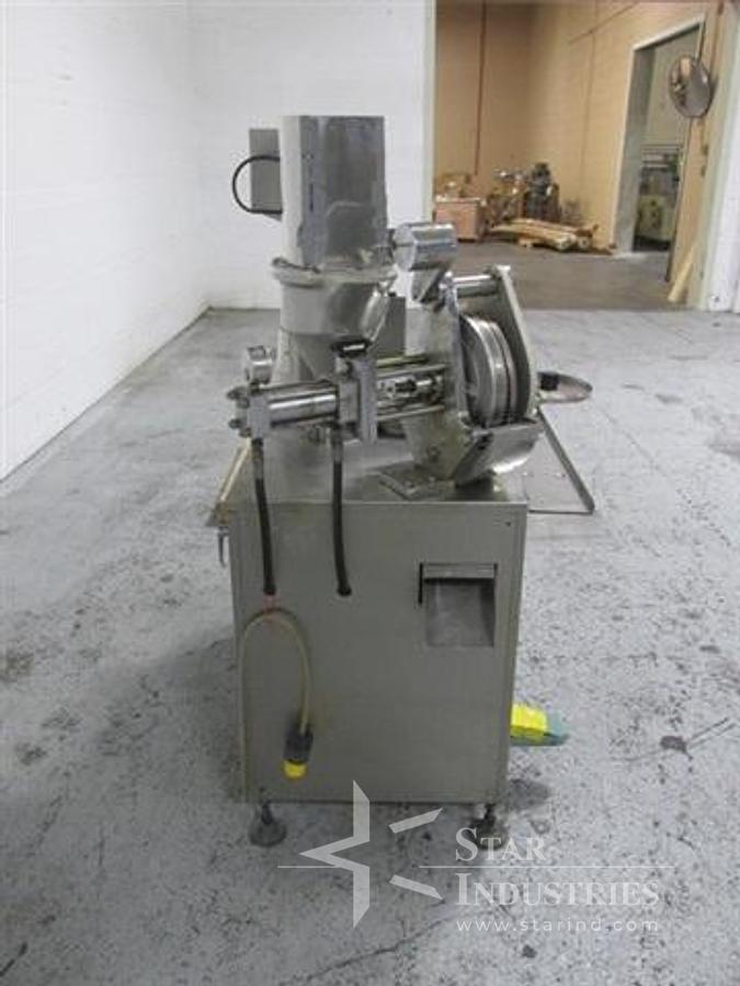 Used AMF GLEN 340 QUART MIXER