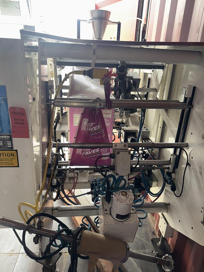 Used Hayssen Model EDGE Polyseal Bagger