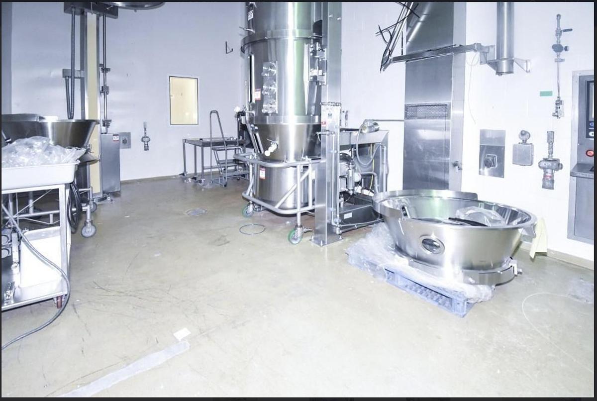 Used Vector Freund Flo Coater System FL-3N-120 Fluid Bed Dryer