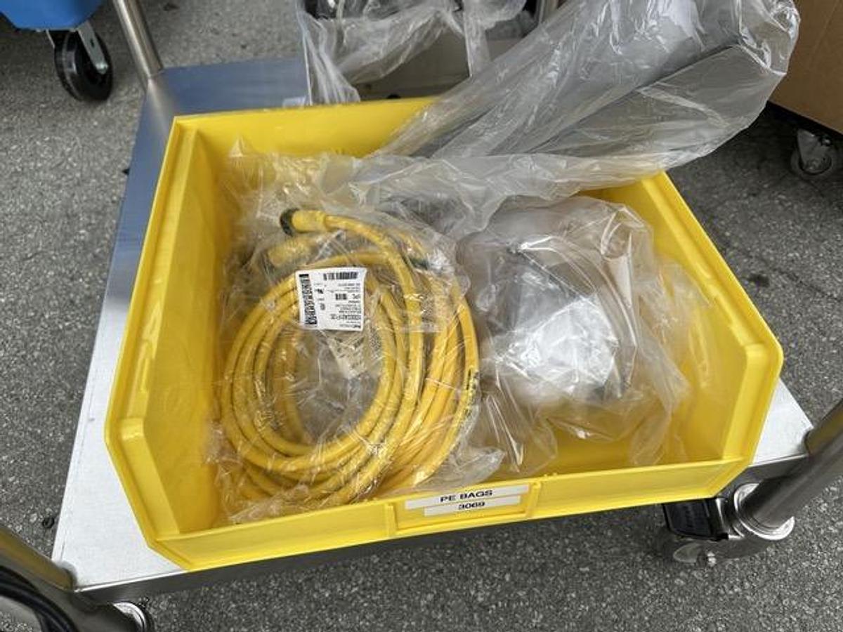 Used Modular Packaging Counter MC2