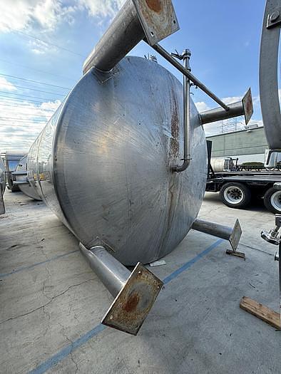 Used Tank, 6,000 Gallon, 316 Stainless Steel, Dish Bottom, Legs, Dual