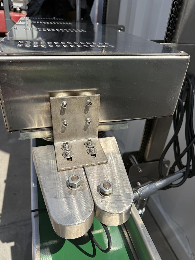 Used Vertical Sealing Machine