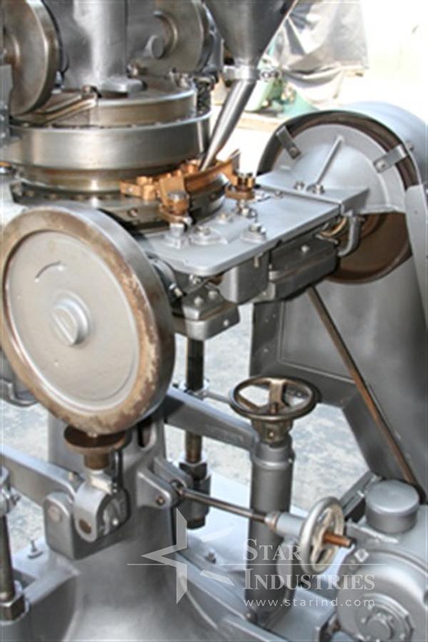 Used STOKES 27 STATION BB2 TABLET PRESS