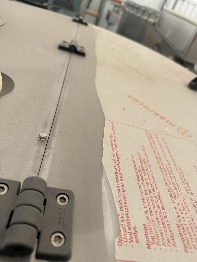 Used Arol Capper with Hopper and Elevator