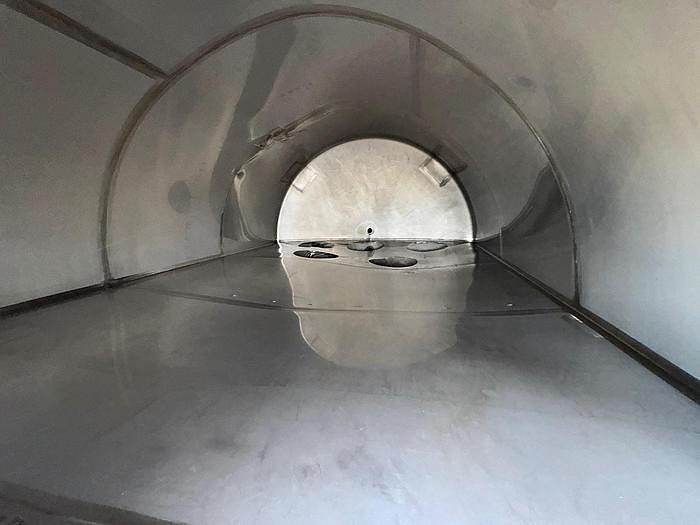 Used Tank, 6,500 Gallon, Stainless Steel, Dish Bottom, Legs, Dual