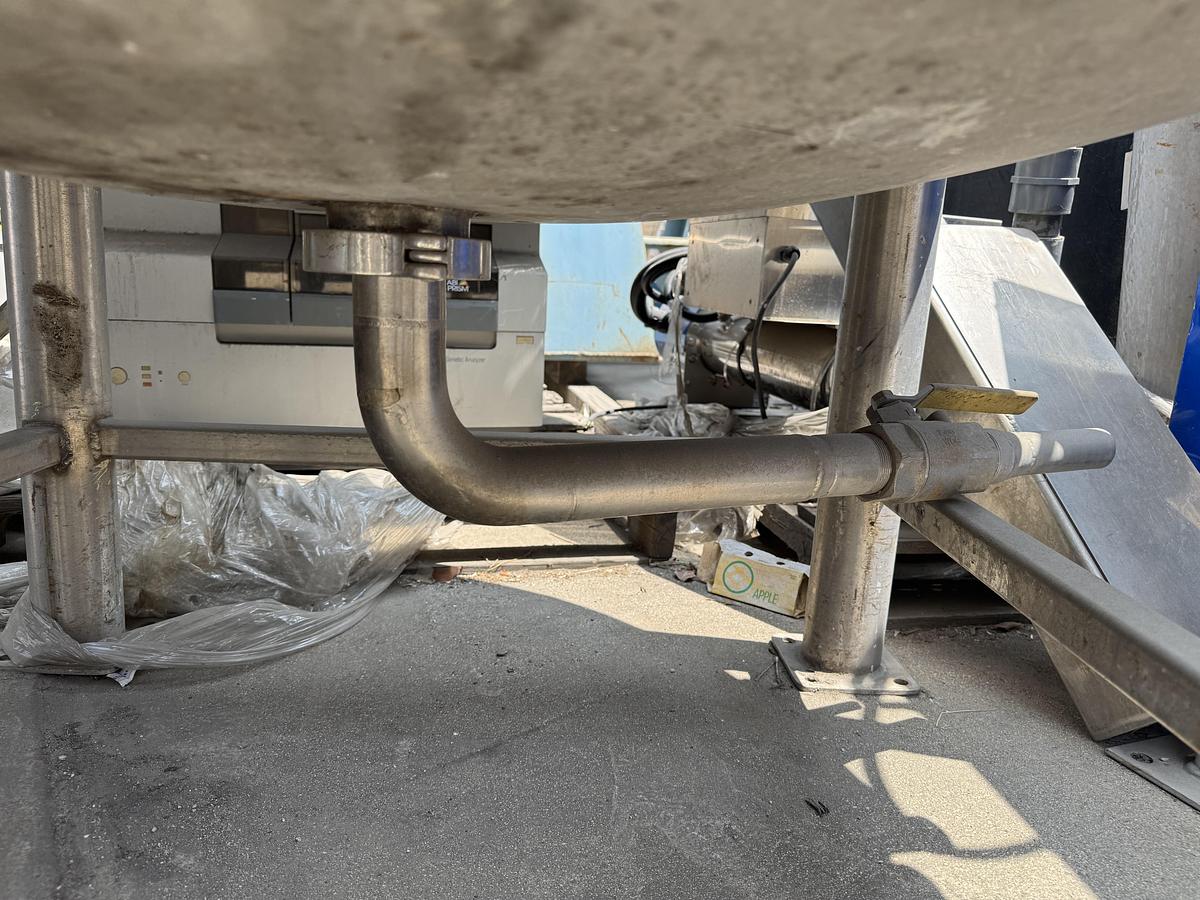 Used 300 gallon Mueller Jacketed Tank w/ Mixer