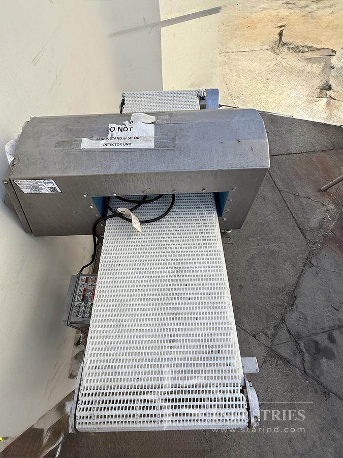 Used Loma Systems IQ3 Metal Detector