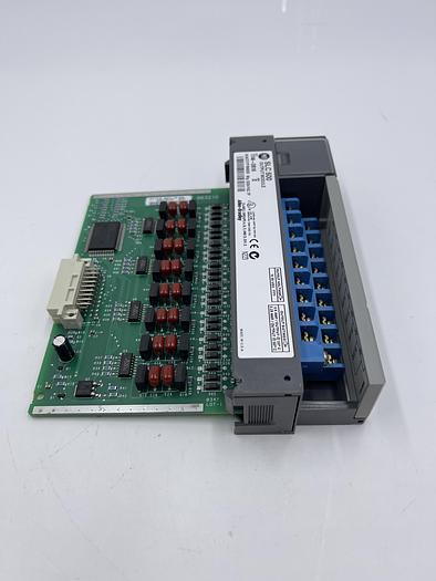 Used Allen-Bradley 1746-OB16 Ser D 