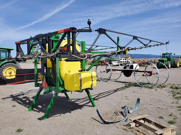 Used 60' BestWay 3pt Sprayer for Sale in Oregon South