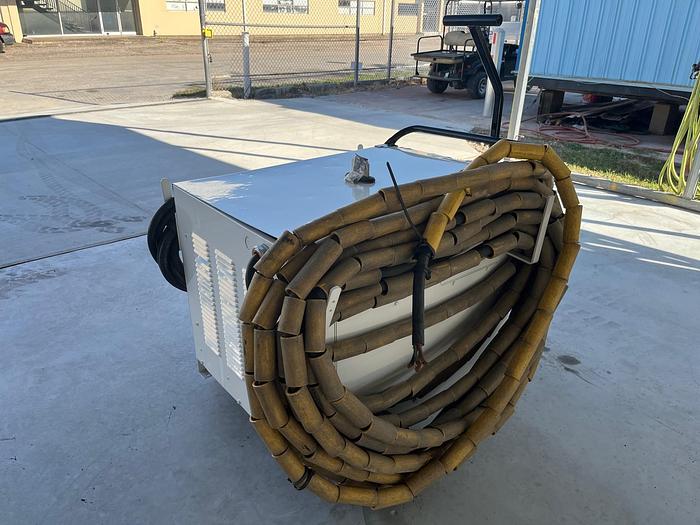 Used Hobart 600. 28 V Rectifier Ground Power Unit