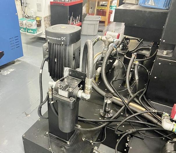 Used 2016 HURCO VMX84i Vertical Machining Center