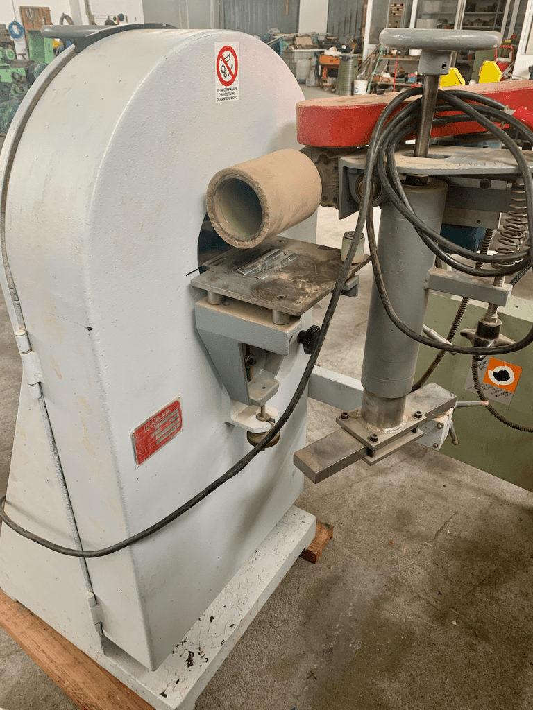 Used Levigatrice orbitale marca Camam modello LEC 200