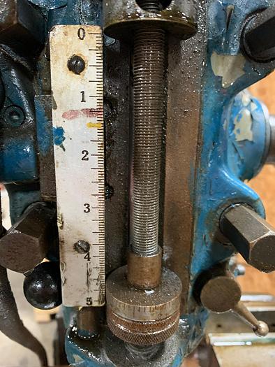 Used BRIDGEPORT SERIES I 2HP VERTICAL KNEE MILL VARIABLE SPEED SPINDLE