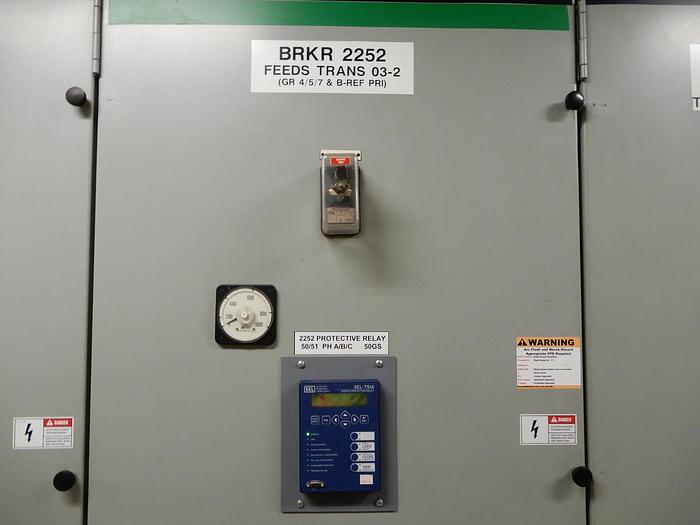 Used 13,800 V SIEMENS SWITHGEAR