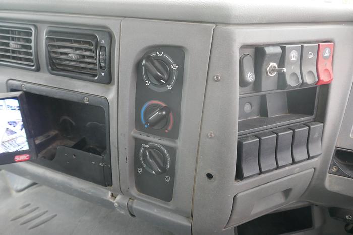 Used 2006 RENAULT 33FVA1