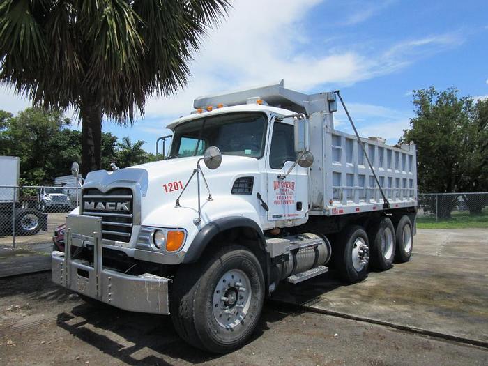 Used 2004 MACK CV713 DUMP TRUCK