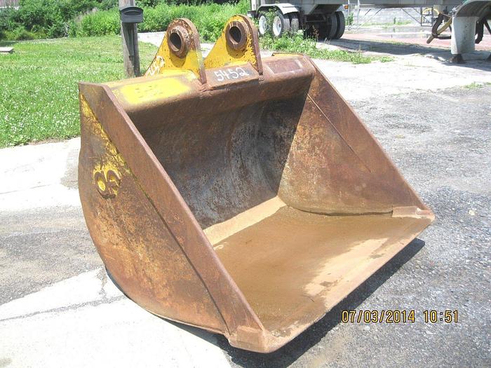 Used 60" DITCHING BUCKET, 90mm PIN SIZE, 12 1/4" FACE SPREAD, 19 3/4" CENTER PIN S...