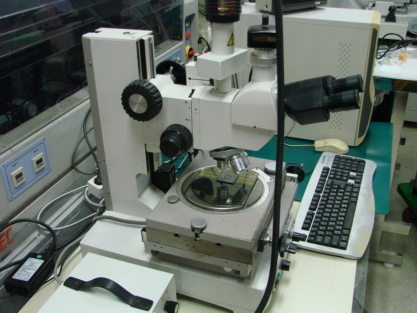 Used Hisomet 11 (DH11) Measuring Microscope XYZ